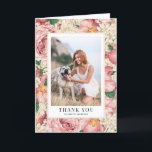 Carte De Remerciements Rose vintage et Hydrangea Graduation Photo<br><div class="desc">Envoyez un remerciement avec ce carte de remerciements de graduation photo personnalisable. Il présente un motif floral de pivoines roses et ivoire,  de roses et d'hortensias. Ces cartes de remerciement de graduation florale seront parfaites pour tout thème de graduation. Personnalisez en ajoutant vos photos préférées.</div>