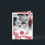 Carte De Remerciements Rouge Floral Boho Peacock Eastern Chic Mariage asi<br><div class="desc">Elégant design bohème rouge / blanc paon avec des détails floraux et une queue en cachemire forme asiatique / chinois mariage photo merci carte de note pliée. Un design mariage à thème oriental / oriental / asiatique très unique, chic et classe pour le couple moderne et élégant. Le double bonheur...</div>