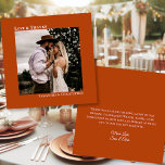 Carte De Remerciements Rust Orange Love Thanks Photo & Note Mariage<br><div class="desc">Cette carte simple est une excellente façon de remercier vos invités mariages, votre famille et les membres de votre fête de mariage d'avoir participé à votre journée spéciale. Le design minimaliste présente votre photo sur un arrière - plan couleur rouille ou orange brûlé avec blanc gauche texte justifié : Love...</div>
