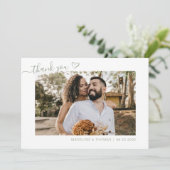 Carte De Remerciements Sage Green Boho Simple Photo Heart Script Mariage (Debout devant)