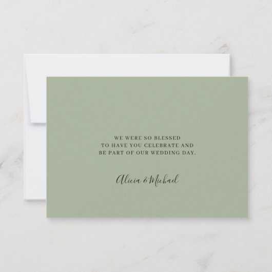 Carte De Remerciements Sage green mariage simple élégant script (Dos)