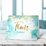 Carte De Remerciements Script bat mitzvah or sur Aquarelle Turquoise<br><div class="desc">Assurez-vous que votre Bat mitzvah préféré exprime sa reconnaissance à tous ceux qui ont soutenu son événement marquant! Envoyez ce magnifique, moderne, brillant faux feuille d'or manuscrit script et de petits points superposés à un arrière - plan d'aquarelle bleu turquoise, personnalisé note de remerciement. Sur le devant, personnalisez avec le...</div>