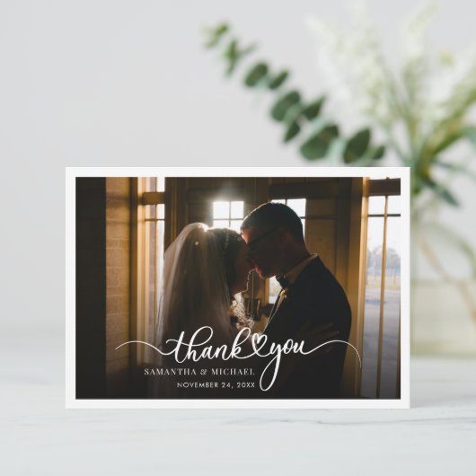 Carte De Remerciements Script manuscrit photo mariage (Debout devant)