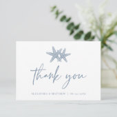 Carte De Remerciements Script moderne Plage Starfish Dusty Mariage bleu (Debout devant)