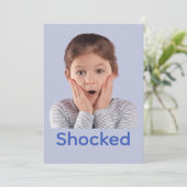 Carte De Remerciements Sentiments d'enfant choqué (Debout devant)
