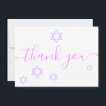 Carte De Remerciements Star de David Modern Pink Script Bat mitzvah<br><div class="desc">Montrez votre reconnaissance à votre famille et à vos amis pour avoir assisté à votre Bat mitzvah avec cette carte à plat moderne de remerciement. Ce design présente une typographie de script rose qui se lit "Merci" accentué par un arrosage de Star of David dans les tons rose, bleu aqua...</div>