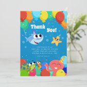 Carte De Remerciements Super simple | Finny Shark Ballons Anniversaire (Debout devant)