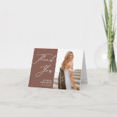 Carte De Remerciements Terracotta Élégant Script Simple Photo Graduation (Devant)