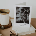 Carte De Remerciements Texte et photo simple et élégant | MARIAGE<br><div class="desc">Ces cartes de remerciement pliées minimalistes et élégantes de mariage comportent du texte noir moderne sur un arrière - plan blanc propre,  avec votre photo personnelle. Un look simple et élégant.</div>