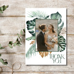 Carte De Remerciements Tropical Floral 2 Photo Plage Mariage<br><div class="desc">Fêtez votre journée spéciale avec notre Carte de remerciements Tropical Floral 2 Photo Beach Wedding ! Cette carte magnifiquement conçue présente un design floral tropical dynamique, créant un mélange parfait de romantisme et de charme tropical. Avec de l'espace pour deux de vos photos mariages préférées, cette carte vous permet de...</div>