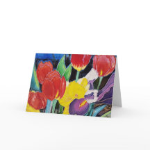 Tulipes rouges, jonquille jaune et Iris pourpre