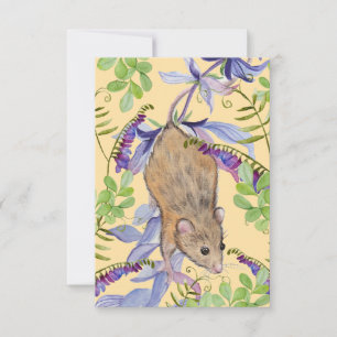 Carte De Remerciements Une souris drôle dans un fourré de fleurs.