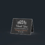 Carte De Remerciements Vélo Tandem Sur Mariage Chalkboard<br><div class="desc">Ces cartes de remerciement sont parfaites pour tout couple qui planifie une célébration mariage romantique. Le design est composé d'un arrière - plan à effet de tableau de bord branché avec un design de moto en tandem mignon. Le simple modèle peut être personnalisé pour votre événement spécial et ferait l'article...</div>