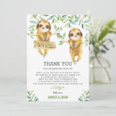 Carte De Remerciements Vert mignon Sloth Baby shower jumeaux garçons (Debout devant)