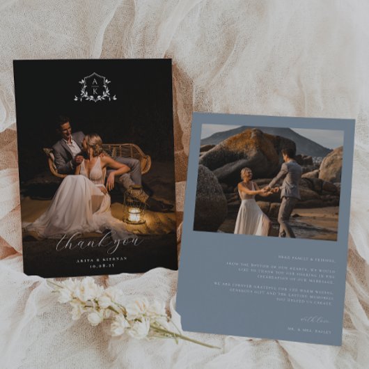 Carte De Remerciements Vins intemporels Monogram Crest Photo Mariage