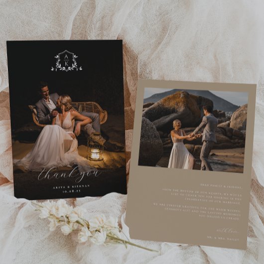 Carte De Remerciements Vins intemporels Monogram Crest Photo Mariage