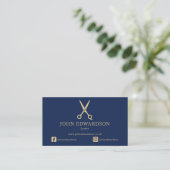 Carte De Rendez-vous Ciseaux de coiffeur Logo Luxe Bleu et Or (Debout devant)