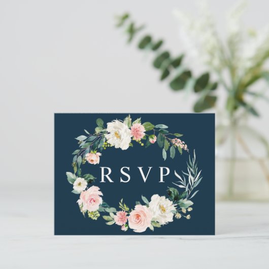 Carte de réponse de mariage à couronne florale ros (Debout devant)