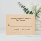 Carte de réponse de mariage à l'aspect parchemin a (Debout devant)