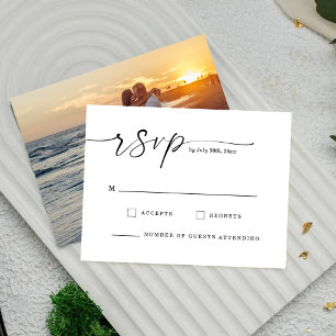 Carte de réponse de mariage à monogramme Chic Scri