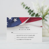 Carte de réponse de mariage avec drapeau américain (Debout devant)