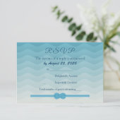 Carte de réponse de mariage avec vagues et nœud om (Debout devant)