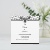 Carte de réponse de mariage crâne de papillon goth (Debout devant)