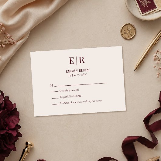 Carte de réponse de mariage élégante avec monogram