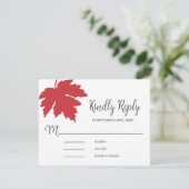 Carte de réponse de mariage feuille d'érable autom (Debout devant)