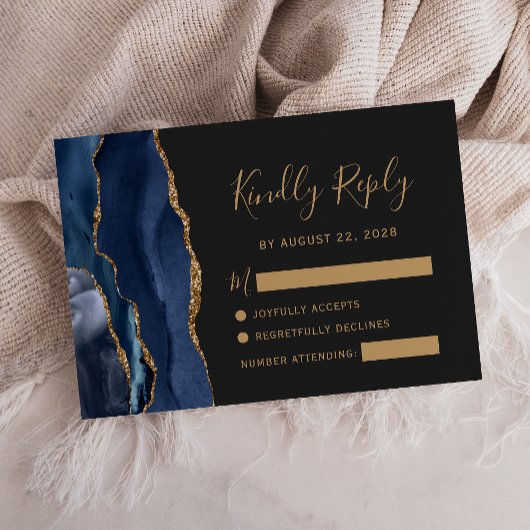Carte de réponse de mariage moderne bleu navy or a