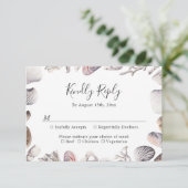 Carte de réponse de mariage plage coquillage blanc (Debout devant)