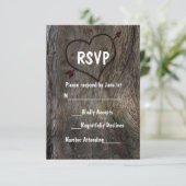 Carte de réponse de mariage rustique Arbre + Cœur (Debout devant)