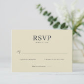 Carte de réponse élégante beige RSVP (Debout devant)