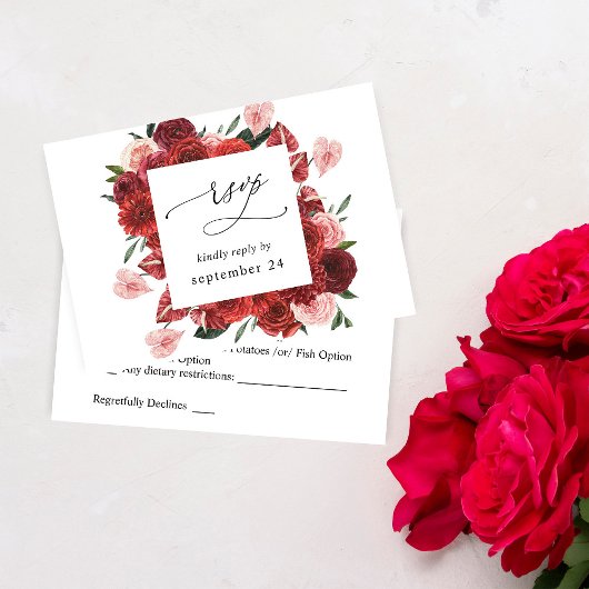 Carte de réponse florale rouge avec choix de repas