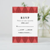 Carte de réponse Mariage Jacquard rouge (Debout devant)