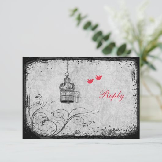 Carte de réponse Oiseaux rouges, gris (Debout devant)