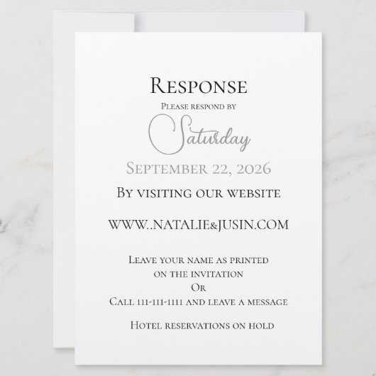 Carte de réponse plate simple et tendance (Devant)