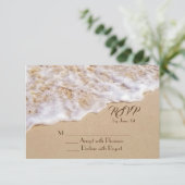 Carte de réponse pour un mariage sur la plage avec (Debout devant)