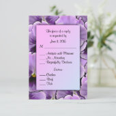 Carte de réponse RSVP Purple Pansy avec choix d'en (Debout devant)