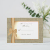Carte de réponse Sunset Orange Burlap et Bow (Debout devant)
