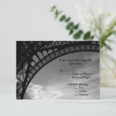 Carte de réponse Tour Eiffel avec options de menu (Debout devant)