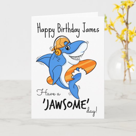 Carte de requin Cool d'anniversaire heureuse (Fleur jaune)