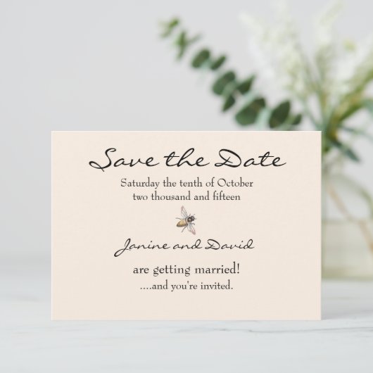 Carte de Save the Date pour mariage Tiny Bee (Debout devant)