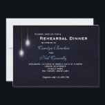 Carte de souper Romantic Strret Light Blue Reheare<br><div class="desc">Répétition de la carte de dîner conçue de façon romantique avec un arrière - plan bleu marine profond avec des illuminations de rue. Aussi disponible RSVP et les cartes d'invitation de mariage de ce jeu. Faites de votre événement spécial un moment vraiment mémorable en commençant par les invitations.</div>