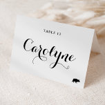 Carte de table de mariage avec choix de menu calli<br><div class="desc">Élevez votre réception de mariage avec nos magnifiques cartes de table de mariage personnalisables, conçues pour ajouter une touche personnelle à votre jour spécial. Elles présentent une calligraphie noire moderne et un accent de cœur. Ajoutez les noms de vos invités, la date du mariage ou un message spécial. Transformez vos...</div>