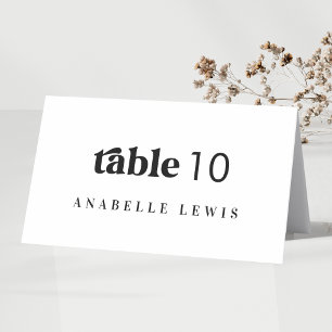 Carte de table de mariage avec nom d'invité en écr