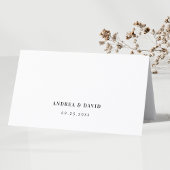 Carte de table de mariage avec nom d'invité en écr