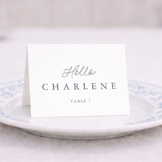 Carte de table de mariage bleu poussiéreux avec nu