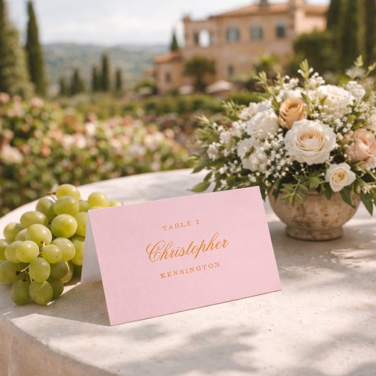 Carte de table de mariage élégante à l'écriture ro