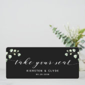 Carte de table en calligraphie blanche et verdure (Debout devant)